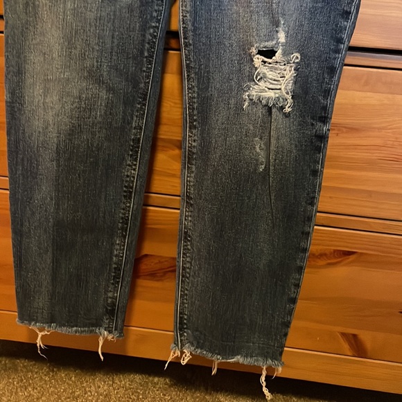 Old Navy jeans - Picture 3 of 5